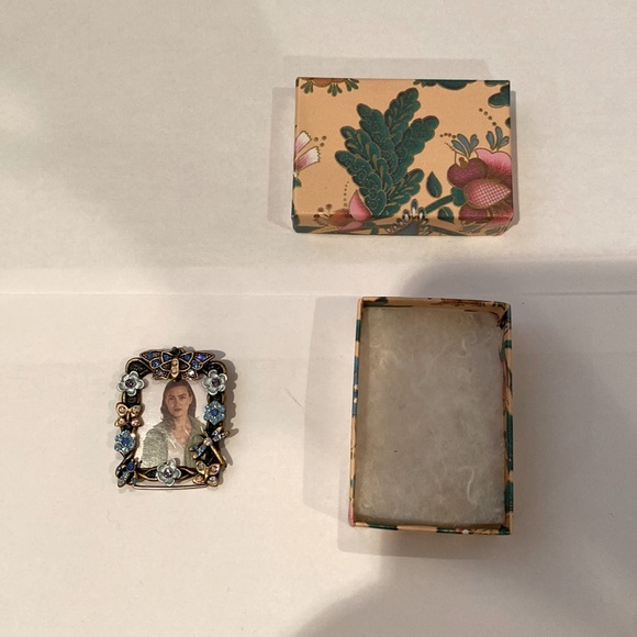 NWT Butterflies And Flowers Blue Embellished Sweet Mini Frame/Original Gift Box - Picture 4 of 4